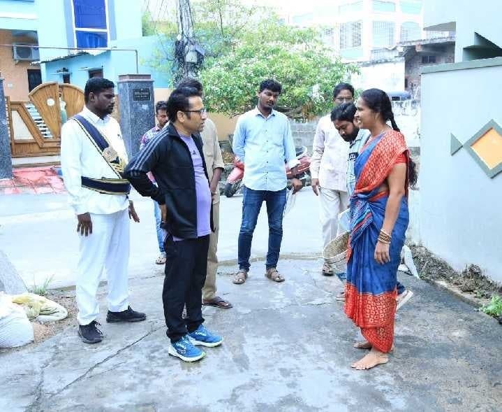 అభివృద్ధి పనులు నాణ్యతతో పూర్తి చేయాలి: కమిషనర్ - Udayam