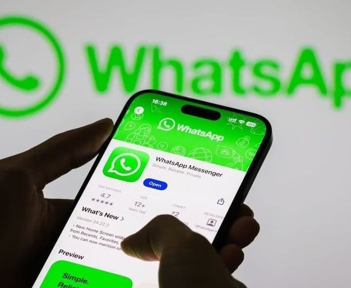 Play Storeలో నకిలీ WhatsApp యాప్ కలకలం