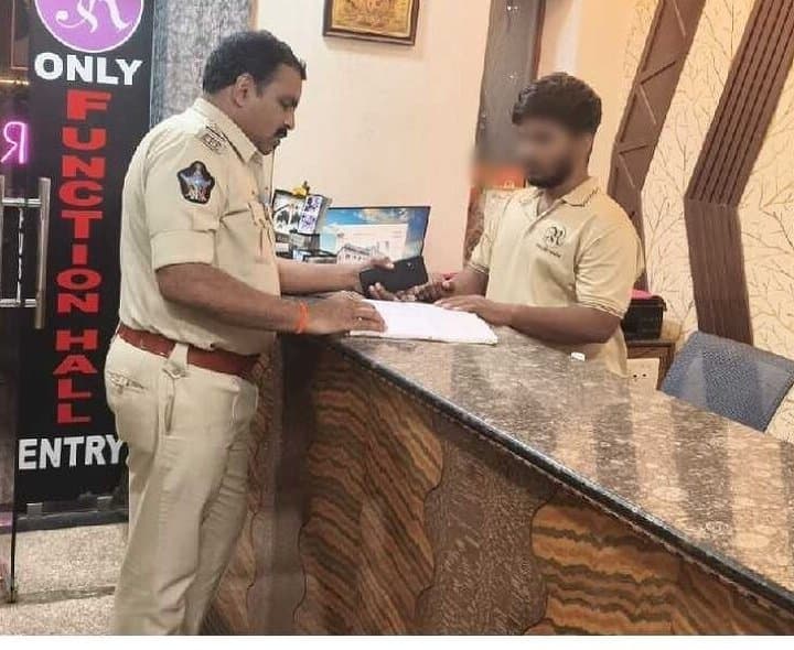 నెల్లూరులో పోలీసుల ప్రత్యేక నాకాబంది