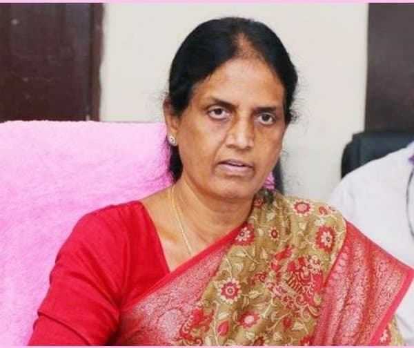ప్రభుత్వ తీరుపై సబితా ఇంద్రారెడ్డి ఆగ్రహం - Udayam Digital