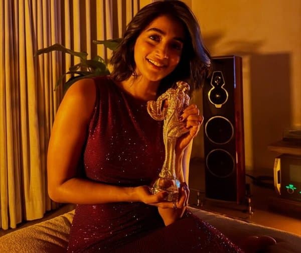 స్టైల్ ఐకాన్ పూజా హెగ్డే మెరుపులు