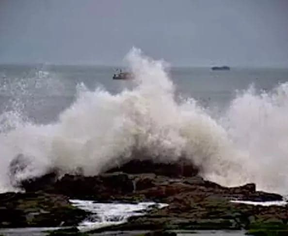 అర్నాబ్‌ తుపాను.. 27, 28న పాఠశాలలకు సెలవులు