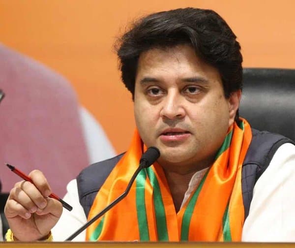 రైతులను ఆదుకునేందుకు కేంద్రం సరికొత్త అడుగు