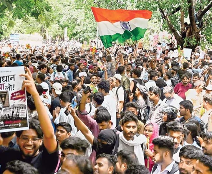 హీటెక్కిన జంతర్ మంతర్