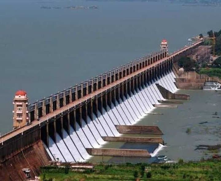 తుంగభద్ర జలాశయానికి కొనసాగుతున్న వరద
