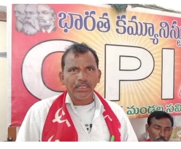 కాంట్రాక్టర్‌పై చర్యలు తీసుకోవాలని డిమాండ్
