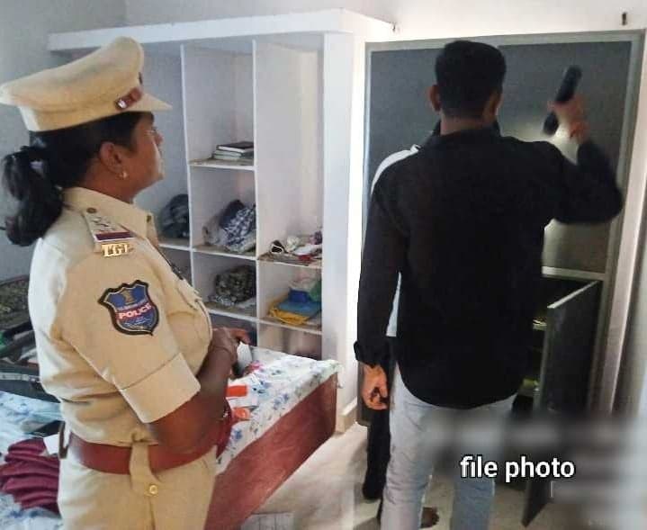రామగుండంలో వరుస చోరీలతో కలకలం - Udayam