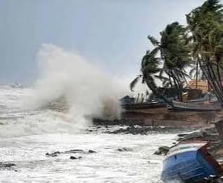 తుఫాను హెచ్చరిక.. ఏపీ హెల్ప్‌లైన్ నంబర్లు ఇవే