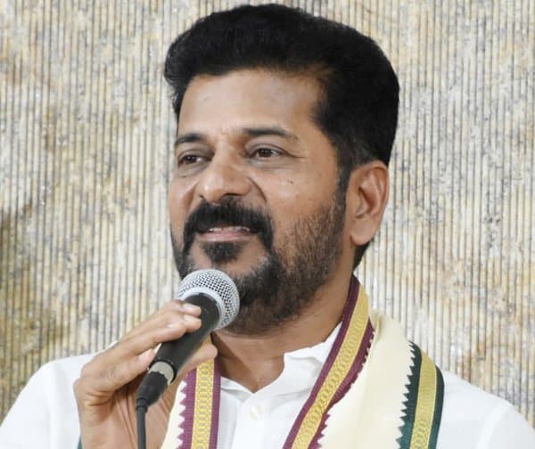మహిళలతో పెట్టుకుంటే ఏ ప్రభుత్వమైనా కూలిపోతుంది: సీఎం రేవంత్