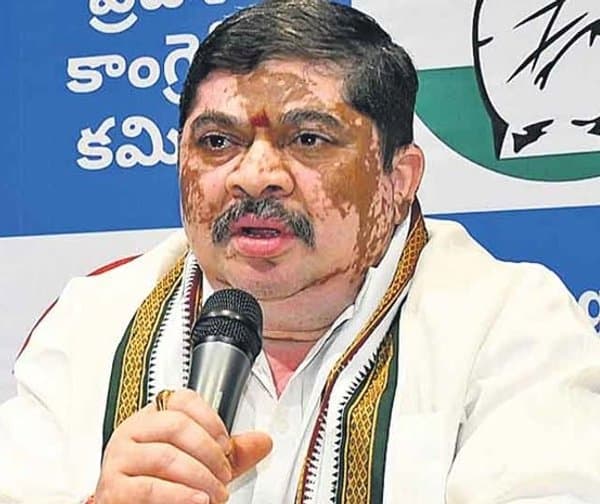 అవినీతి నిరూపిస్తే సిద్ధం: మంత్రి పొన్నం సవాల్ - Udayam Digital