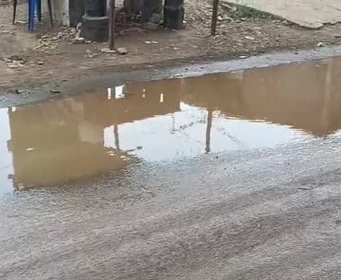 ఉప్పుగుండూరులో వాటర్ పైపుల మరమ్మతులు - Udayam