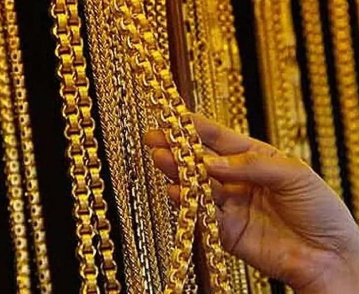 స్థిరంగా కొనసాగుతున్న బంగారం ధరలు