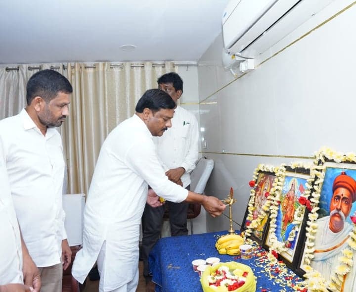 గణేష్ నిమజ్జన ఏర్పాట్లపై ఎమ్మెల్యే సమీక్ష - Udayam