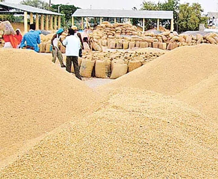 అదనపు ధాన్యం సేకరణకు ఓకే