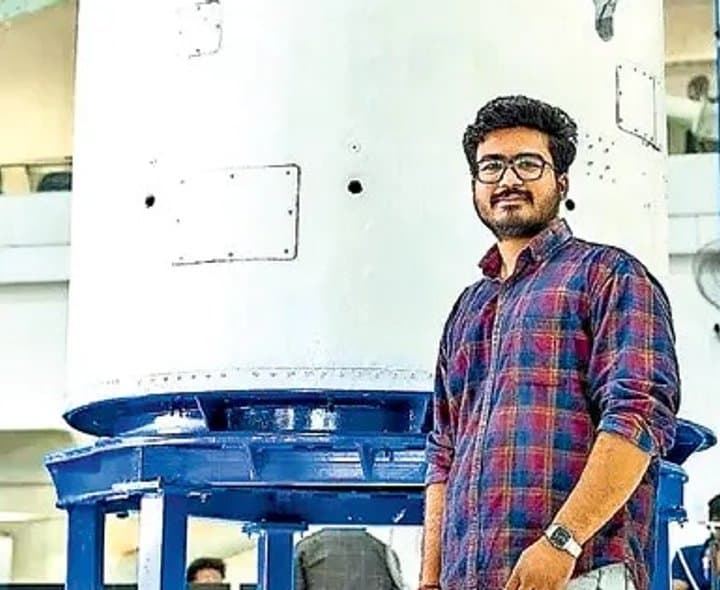 రాకెట్ విజయానికి తెలంగాణ యువకుడి తోడ్పాటు