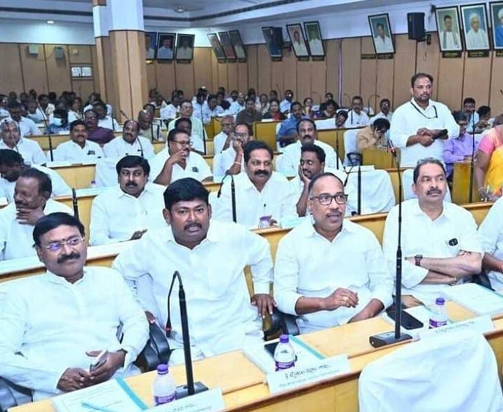 ఈనెల 28న జడ్పీ తుది భేటీ
