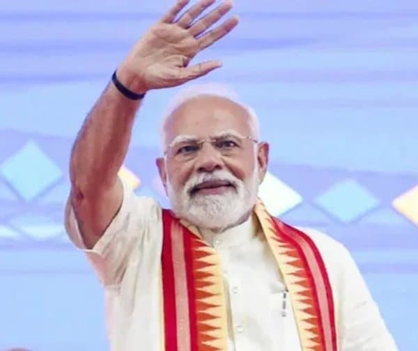 మోదీ గుజరాత్ పర్యటన