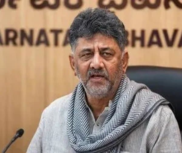 ఓటు లేకపోతే పథకాలు బంద్: డీకే శివకుమార్ - Udayam Digital