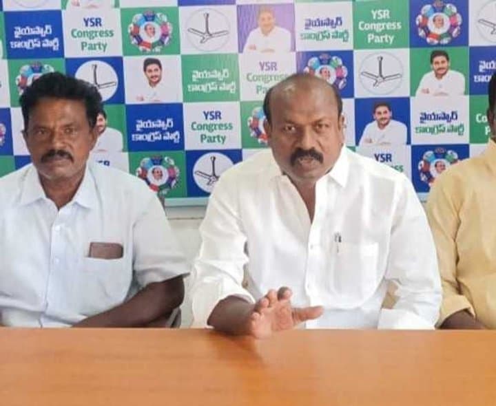 రాయలసీమకు నీరడగటం తప్పా?