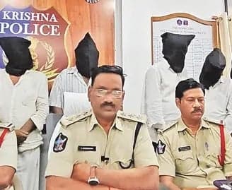 నకిలీ మరణాలు సృష్టించిన మోసగాళ్ల ముఠా గుట్టు రట్టు - Udayam