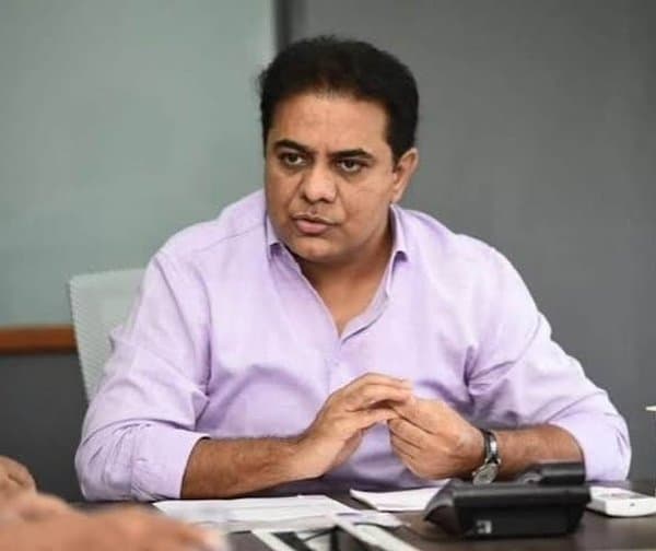 ఢిల్లీకి కేటీఆర్ బృందం