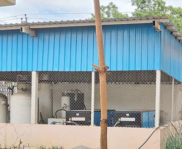 ఆక్సిజన్‌ ప్లాంట్లు నిరుపయోగం