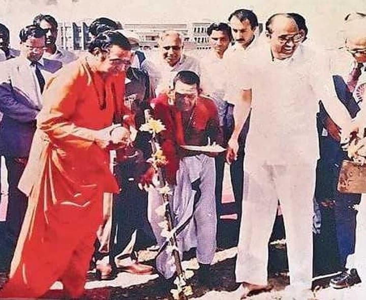 ఎన్టీఆర్ పాత ఫొటోలు విడుదల చేసిన లోకేశ్ - Udayam