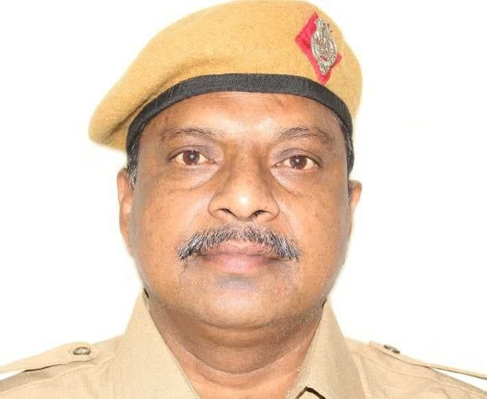 నెల్లూరులో రోడ్డు ప్రమాదం.. హెడ్ కానిస్టేబుల్ మృతి - Udayam