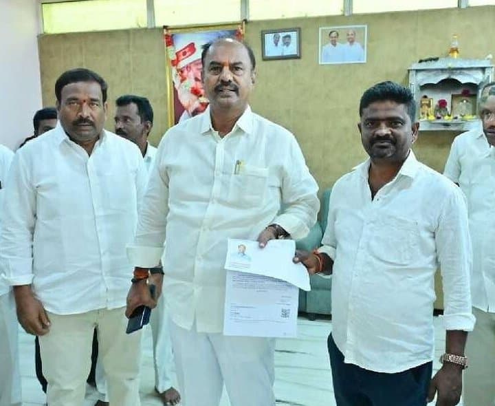 పేదలకు సీఎంఆర్‌ఎఫ్‌ ఆర్థిక భరోసా