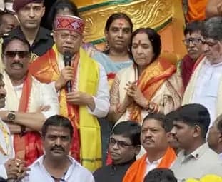 ఖైరతాబాద్‌లో గవర్నర్‌ దంపతుల తొలిపూజ