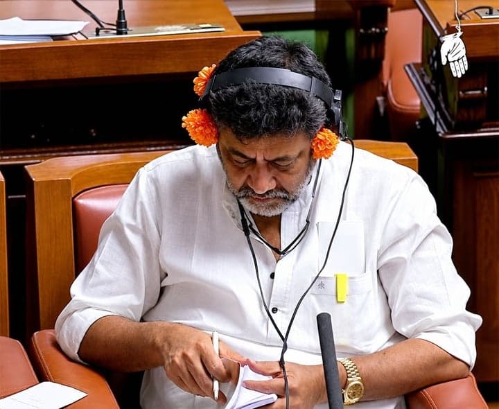 ‘DK, ఇట్స్ డన్ బ్రో’ శివకుమార్‌పై బీజేపీ సెటైర్