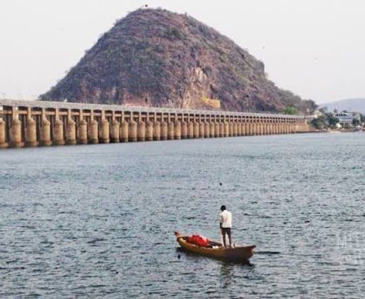ఎగువ ప్రాంతాల వర్షాలతో కృష్ణా నదికి వరద ప్రవాహం