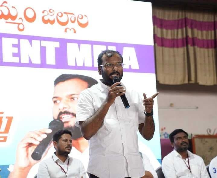 యువత సమస్యలపై రాష్ట్రవ్యాప్త ఉద్యమం - Udayam