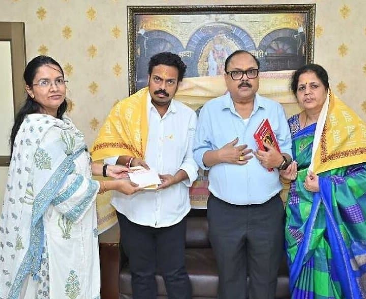 సాయిబాబా ట్రస్ట్‌కు రూ.5 లక్షల విరాళం