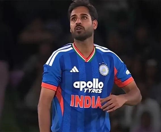 రీఎంట్రీలో భువీకి చెత్త రికార్డు!