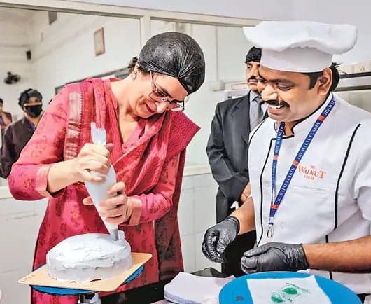 ఏడో తరగతి వరకు మంచి విద్యార్థినే: ప్రియాంక