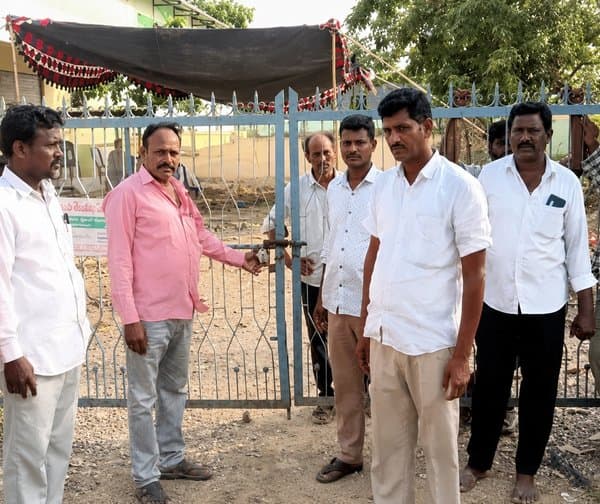 రైతులపై పోలీసు కేసు - Udayam Digital