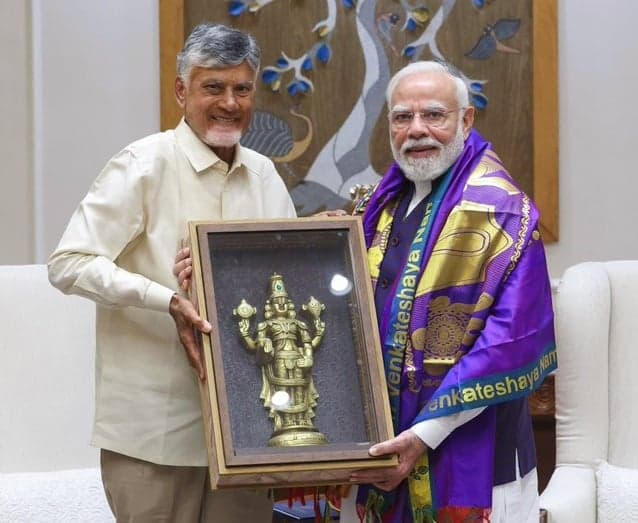 ప్రధాని మోదీతో సీఎం చంద్రబాబు భేటీ