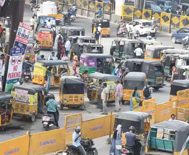 నేటి అర్ధరాత్రి నుంచి ఆటోల బంద్‌