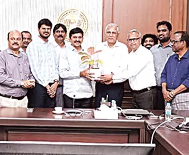 సామాన్యుల ఆస్తులకు రక్షణ మాది