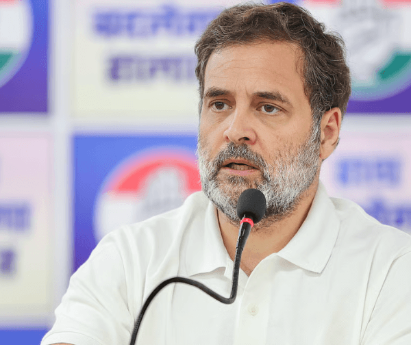 'రాష్ట్రీయ సరెండర్ సంఘ్' అంటూ రాహుల్ ఘాటు విమర్శలు: మోదీ, మమతలది ఒకటే దారి! - Udayam Digital