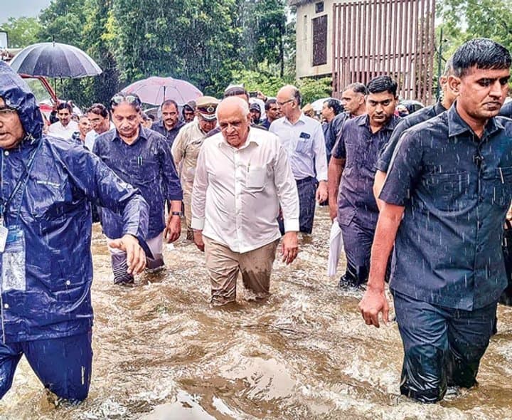 గుజరాత్‌లో భారీ వర్షాల బీభత్సం