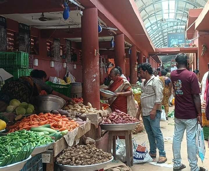 విజయవాడ రైతుబజార్లో ధరలు - Udayam