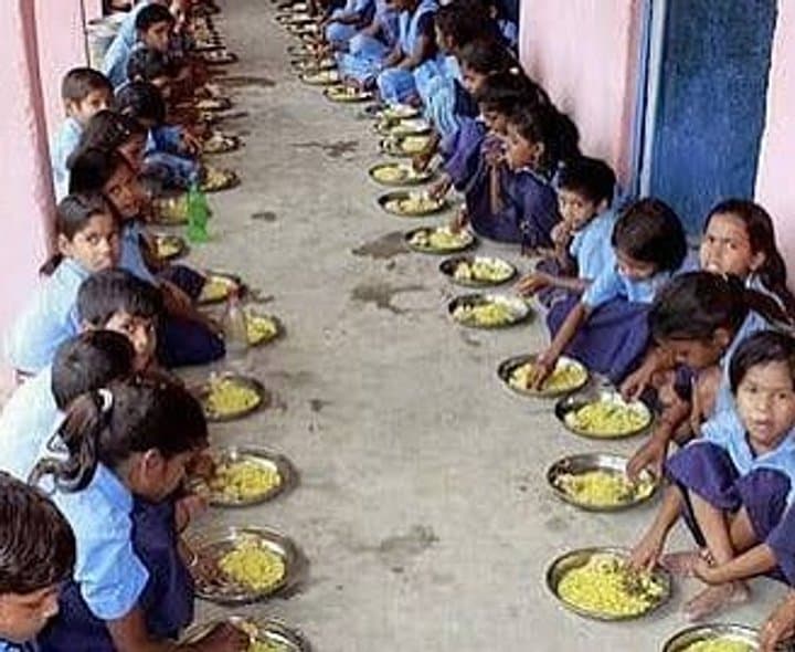 మధ్యాహ్న భోజన బిల్లుల పెండింగ్‌