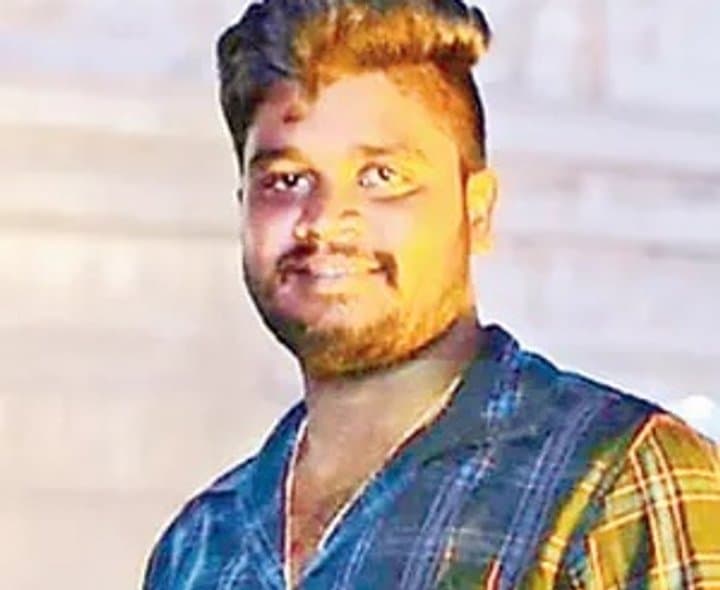 ప్రమాదంలో మృతి చెందిన మొగల్తూరు యువకుడు