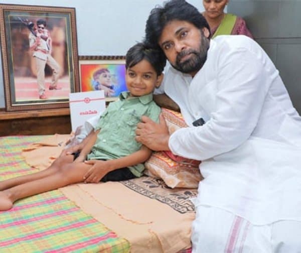 పవన్ కల్యాణ్ వీరాభిమాని నిరంజన్ కన్నుమూత - Udayam Digital