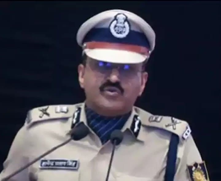 నిర్భయంగా పనిచేయండి, బాధ్యత నాది: సీఆర్‌పీఎఫ్ చీఫ్