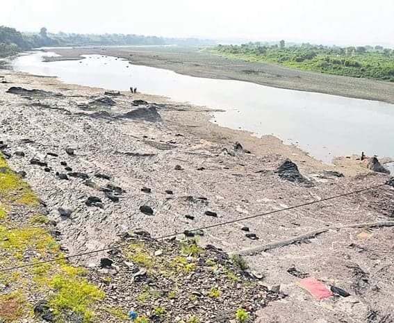 తెలంగాణలో తీవ్ర కరువు అంచనా