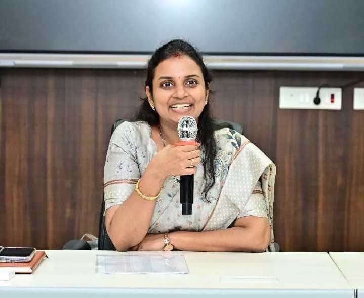 కర్నూల్‌లో పెండింగ్ ఓటరు దరఖాస్తులపై ఫోకస్ - Udayam