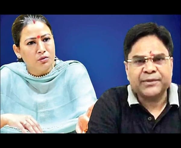 భార్యపై భర్త రూ.210 కోట్ల ఆరోపణలు